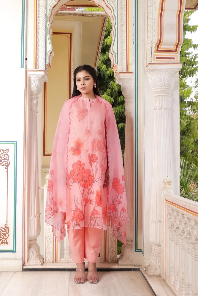 Vaasva Women Pink Tabby Slik Print & Embroidered Kurta, Pant & Dupatta set