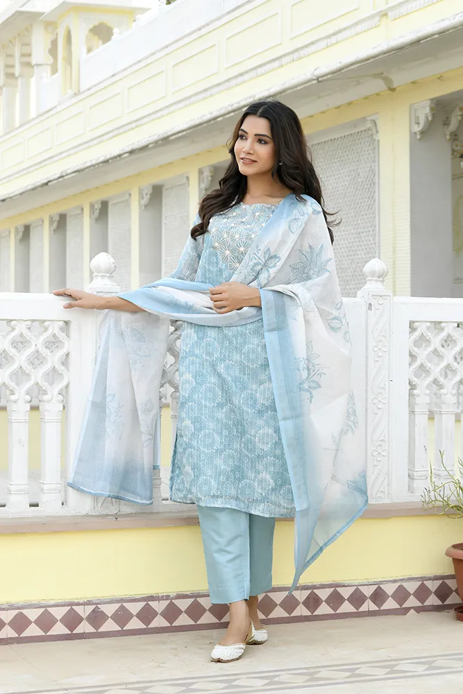 Vaasva Women Blue Tissue Linen Embroidered Solid Kurta Set With Solid Pants & Printed Dupatta Set