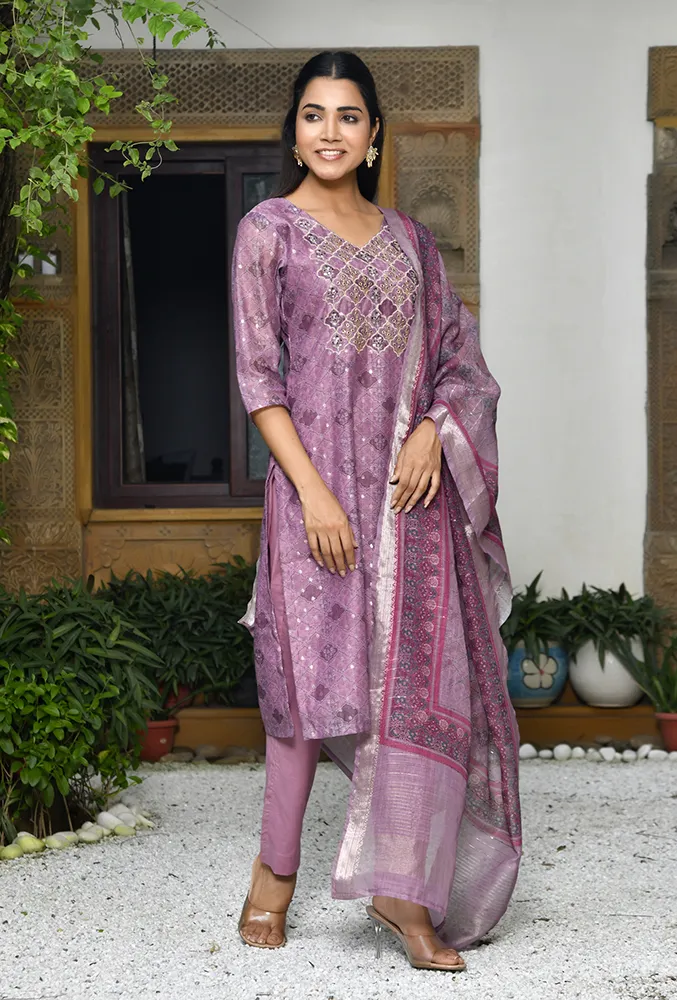 Vaasva Women Purple Chanderi Printed Kurta, Pant & Dupatta Set