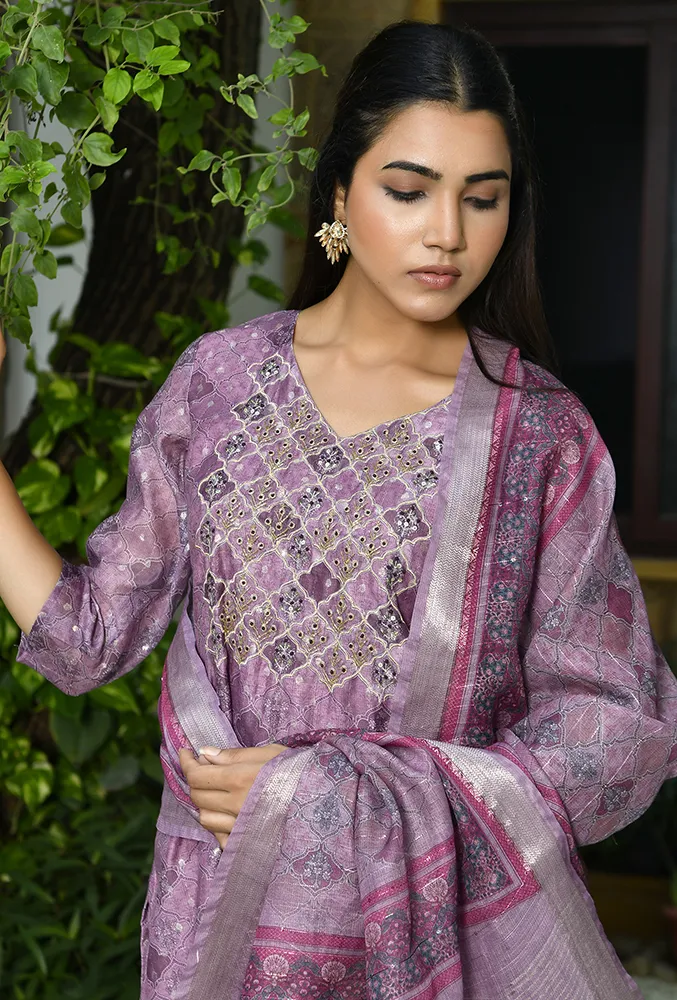 Vaasva Women Purple Chanderi Printed Kurta, Pant & Dupatta Set